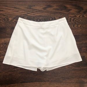 Sugar+Lips White Skort